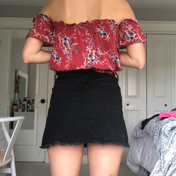 Flowy off the shoulder top - Picture 3 of 3